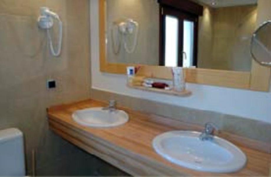Hotel Erreka Guenes Екстер'єр фото