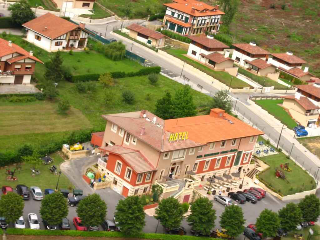 Hotel Erreka Guenes Екстер'єр фото